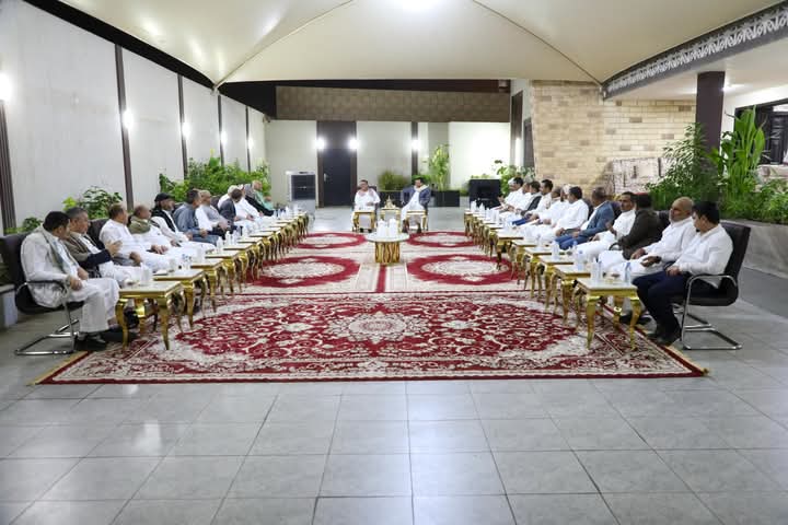 الدكتور عبدالله العليمي يلتقي قيادات التكتل الوطني للأحزاب والمكونات السياسية