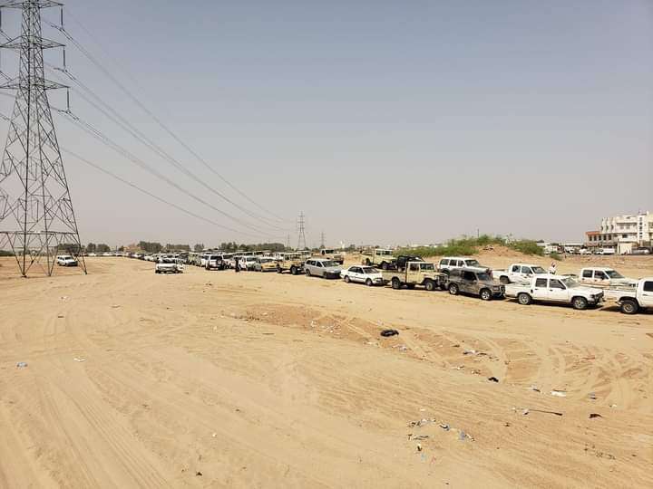 أزمة بترول خانقة في مأرب .. ومصدر يكشف الأزمة مفتعلة