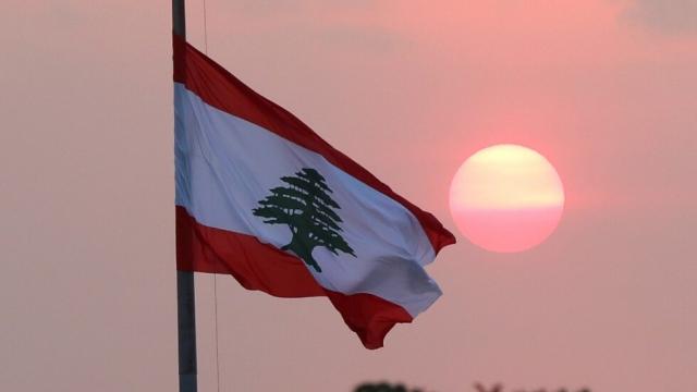 بعد السعودية والبحرين .. ثالث دولة خليجية تعلن قطع علاقتها الدبلوماسية مع لبنان