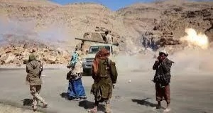 لن تصدق .. شقيق زعيم الحوثيين يتجول في شوارع مأرب (تفاصيل صادمة)