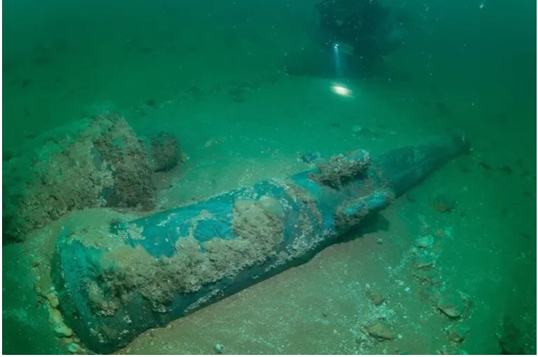 لغز تحت الماء .. اكتشاف حطام سفينة هولندية غارقة منذ 350 عامًا