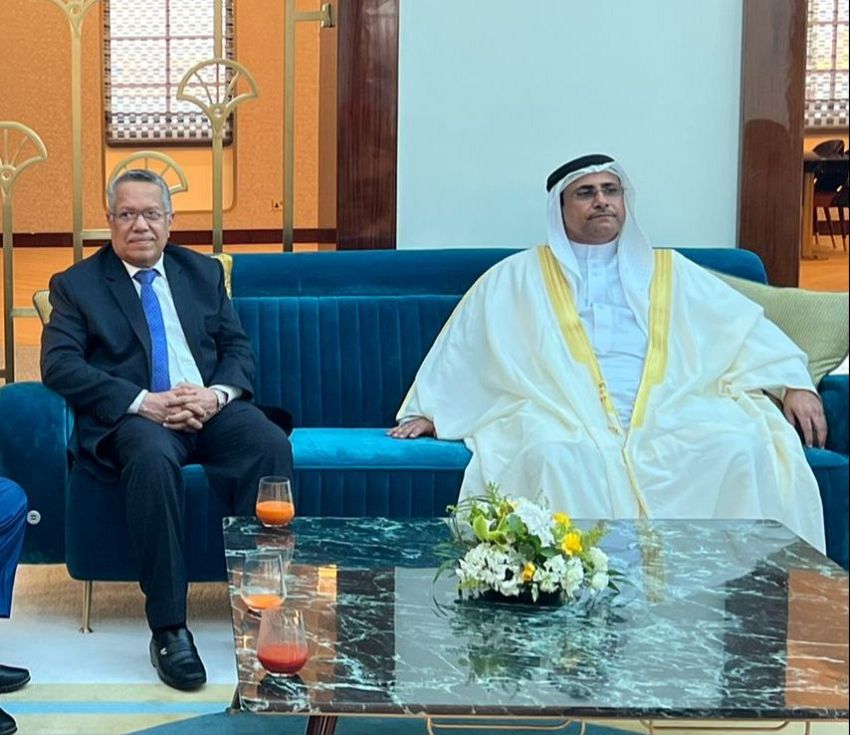 رئيس مجلس الشورى يشارك في مؤتمر اطلاق وثيقة تطوير التعليم في العالم العربي في البحرين