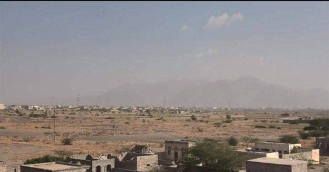 جريمة بشعة.. مليشيا الحوثي تقصف منازل المواطنين بقذائف الهاون الثقيلة في هذه المحافظة!