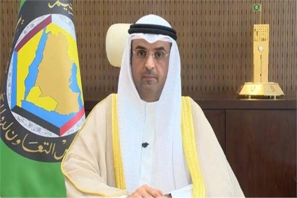 صفعة موجعة للحوثي .. مباحثات حكومية-خليجية حول اهم قطاع وطني عبثت به المليشيات في اليمن .. تفاصيل